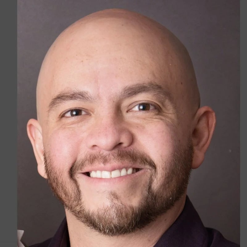 Gustavo-Mendoza